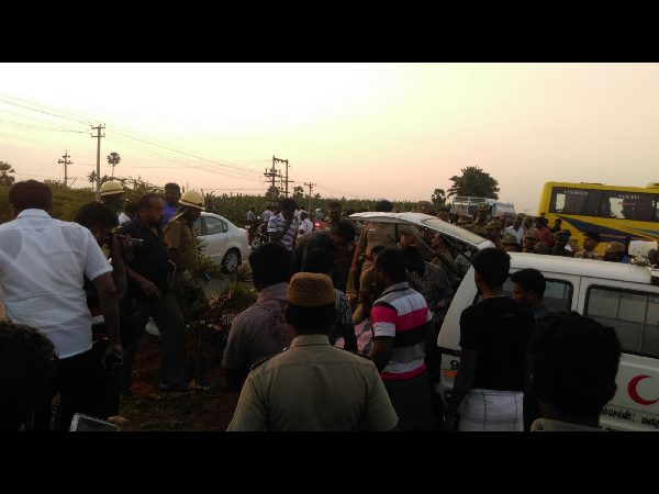  ఘోర రోడ్డు ప్రమాదం: 10మంది మృతి