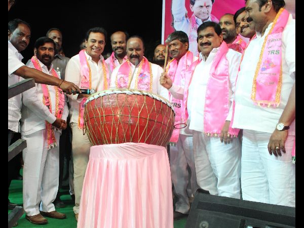 హైదరాబాద్‌లో అందరూ హాయిగా జీవించవచ్చు: కేటీఆర్