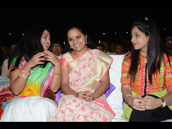 గుజరాతీ గర్బా నృత్యం