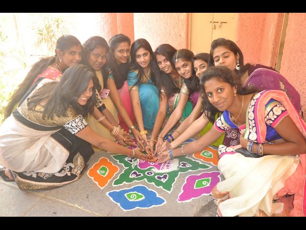 సాంప్రదాయ దినోత్సవం