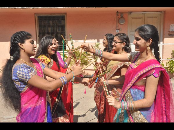 సాంప్రదాయ దినోత్సవం
