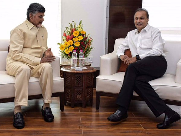 Anil Ambani announces Rs 5,000-cr naval facility investment Anil Ambani announces Rs 5,000-cr naval facility investment