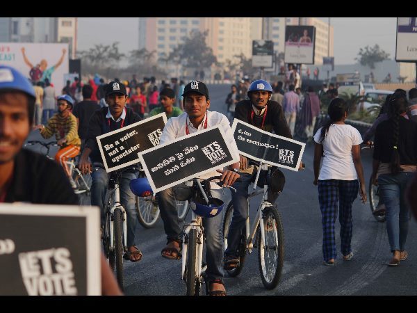 అలరించారు: రాహ్‌గిరికి ఏడాది
