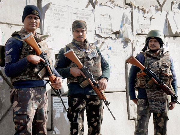 వంట మనిషి, స్నేహితుడి విచారణ