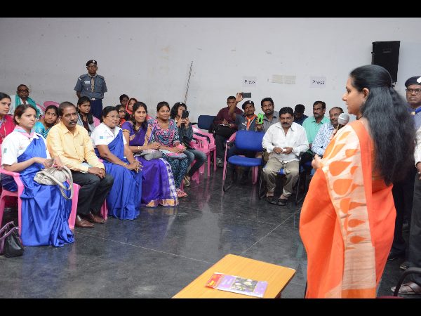 స్కౌట్స్ అండ్ గైడ్స్