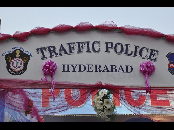 సాంకేతిక పరిజ్ఞానంతో ట్రాఫిక్ సమస్యలకు చెక్ సాంకేతిక పరిజ్ఞానంతో ట్రాఫిక్ సమస్యలకు చెక్