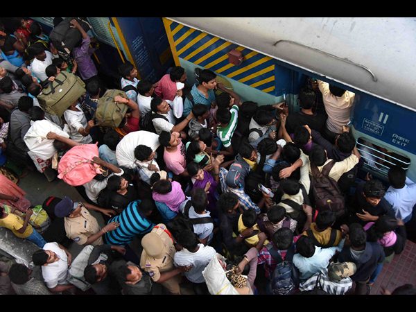 ప్రయాణికుల రద్దీ