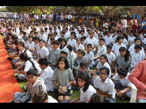 అగాఖాన్ అకాడమీలో పతంగుల పండుగ