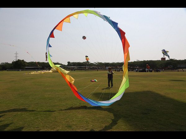 అగాఖాన్ అకాడమీలో పతంగుల పండుగ