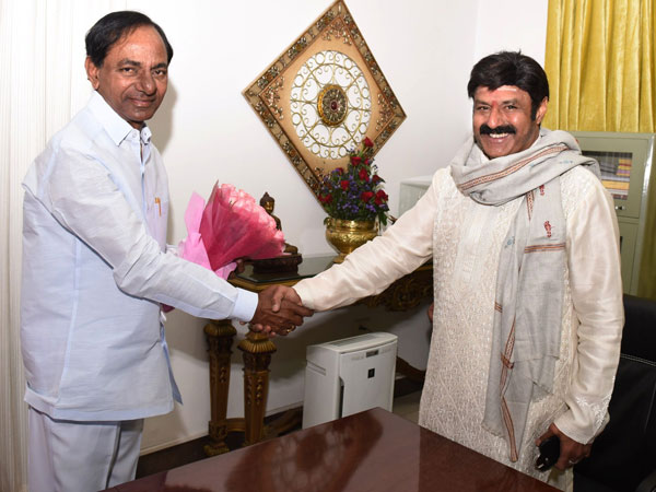 TRS insults NTR on death anniversary: TDP leaders