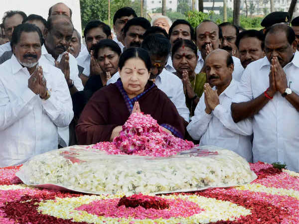 తనకు అన్ని ఆయనే 