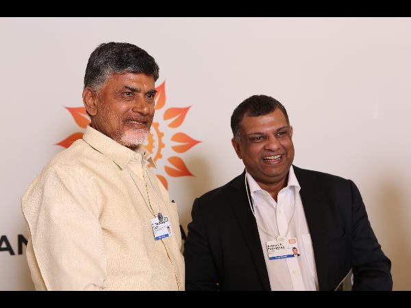 పారిశ్రామికవేత్తలతో బాబు