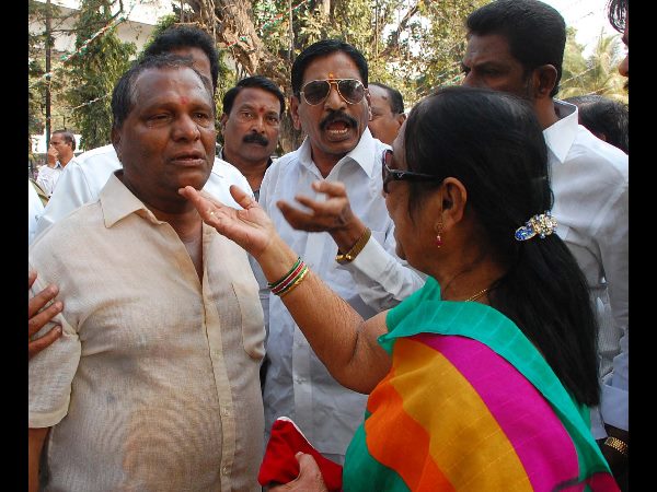 గ్రేటర్ గొడవ