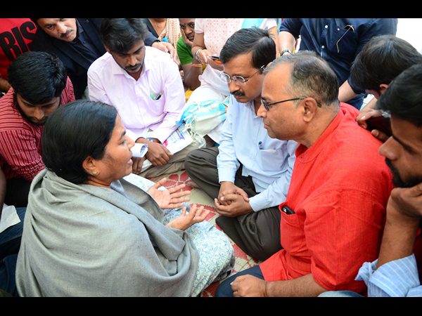 హైదరాబాదులో కేజ్రీవాల్