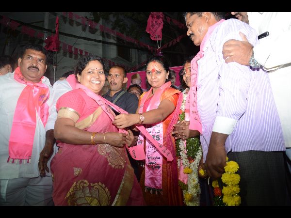 గ్రేటర్‌లో కవిత ప్రచారం