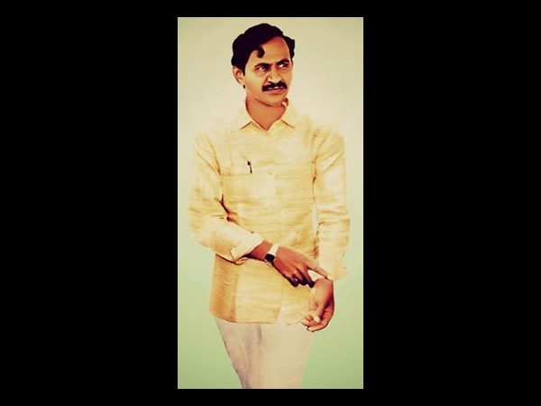 Congress Kapu activists demands for Vangaveeti Ranga photo in meeting Congress Kapu activists demands for Vangaveeti Ranga photo in meeting