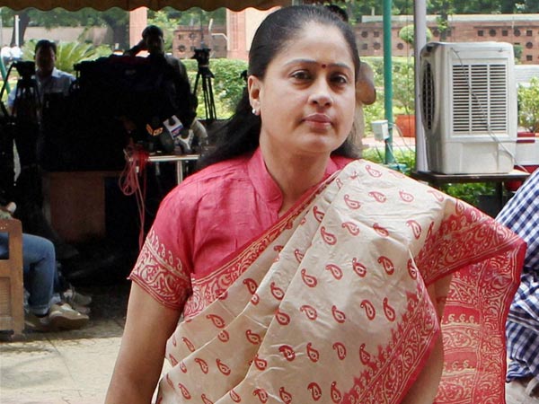 విజయశాంతి ఏం చేస్తున్నారు...