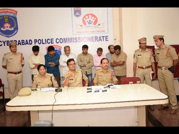 వారూ నిందితులే..