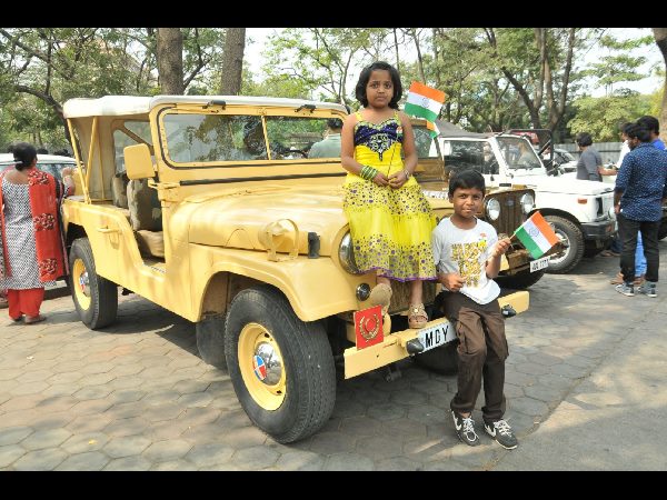  లుంబినీ పార్క్‌లో వింటేజ్ వాహనాల ప్రదర్శన