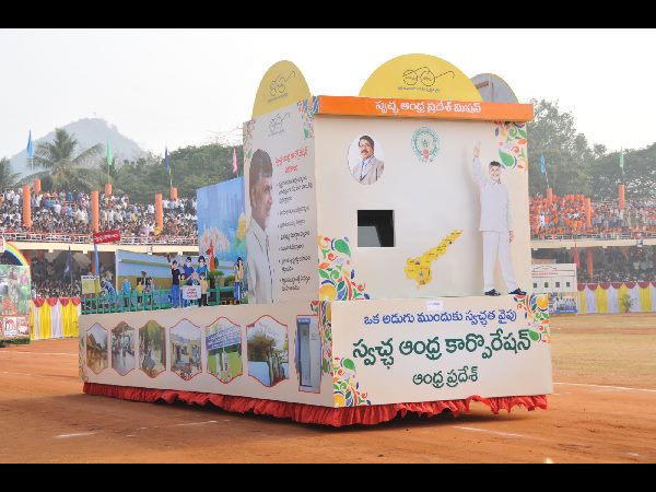  అభివృద్ధికి సమిష్టిగా పాటు పడదామన్న గవర్నర్ నరసింహాన్