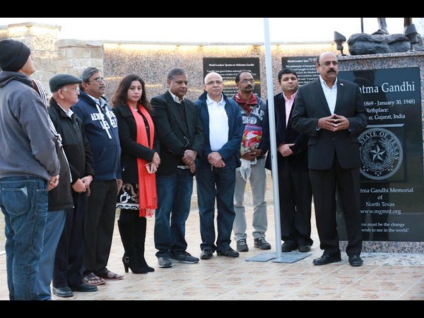 గాంధీ మెమోరియల్ వద్ద ఘనంగా రిపబ్లిక్ డే (ఫోటోలు) గాంధీ మెమోరియల్ వద్ద ఘనంగా రిపబ్లిక్ డే (ఫోటోలు)