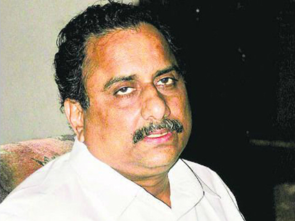 చెప్పిన హామీలు నేరవేర్చాలి