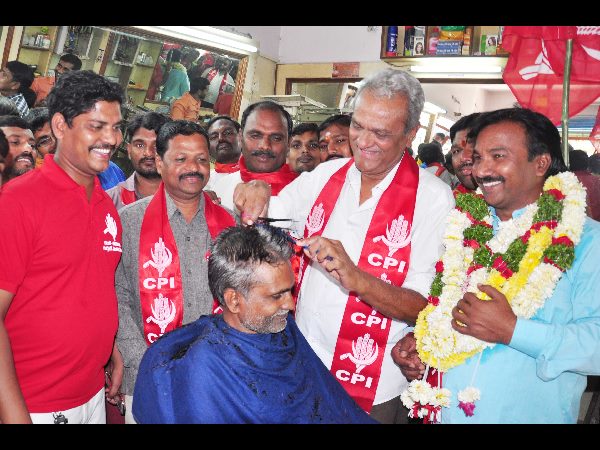 టీఆర్ఎస్‌కు మేయర్ పీఠం దక్కితే చెవి కోసుకుంటా: నారాయణ 