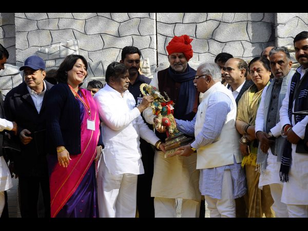 సూరజ్కుండ్ మేళాలో తెలంగాణ థీమ్ స్టేట్ సూరజ్కుండ్ మేళాలో తెలంగాణ థీమ్ స్టేట్