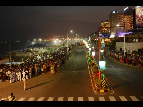 భారత నౌకాదళ చరిత్రలోనే ఇదొక అరుదైన ఘట్టం భారత నౌకాదళ చరిత్రలోనే ఇదొక అరుదైన ఘట్టం