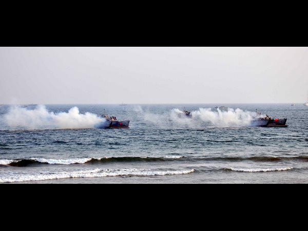 భారత నౌకాదళ చరిత్రలోనే ఇదొక అరుదైన ఘట్టం భారత నౌకాదళ చరిత్రలోనే ఇదొక అరుదైన ఘట్టం