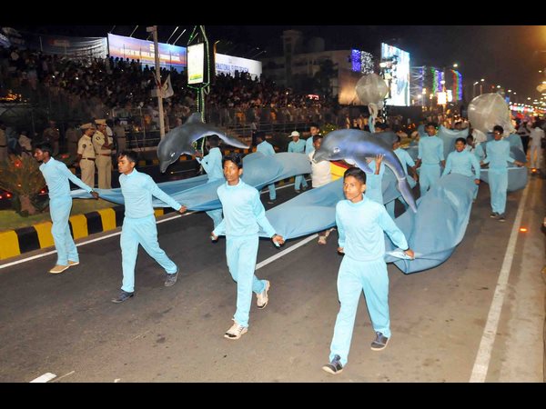 భారత నౌకాదళ చరిత్రలోనే ఇదొక అరుదైన ఘట్టం భారత నౌకాదళ చరిత్రలోనే ఇదొక అరుదైన ఘట్టం