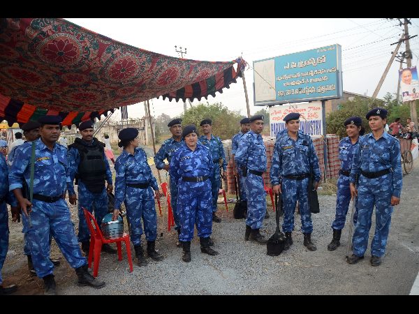 Mudragada Padmanabham starts hunger strike in his house at kirlampudi
