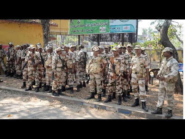 Mudragada Padmanabham starts hunger strike in his house at kirlampudi