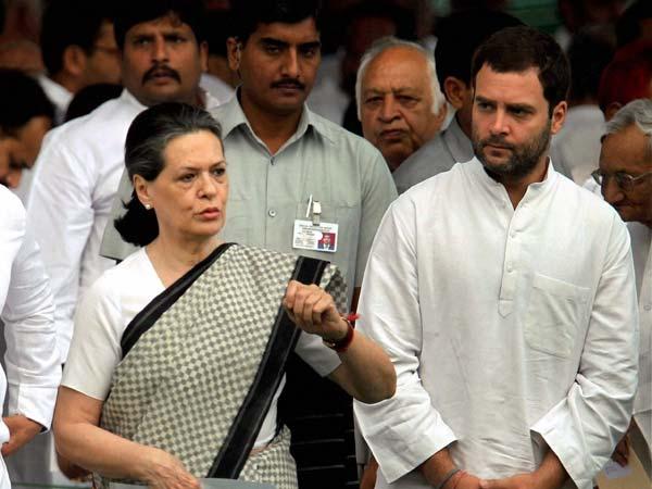 Sonia, Rahul Gandhi moves Supreme Court against Delhi HC order Sonia, Rahul Gandhi moves Supreme Court against Delhi HC order