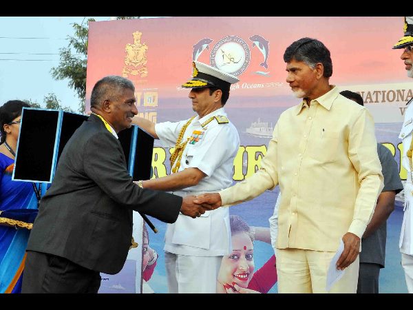 లాంఛనంగా ప్రారంభమైన ఐఎఫ్ఆర్ వేడుకలు లాంఛనంగా ప్రారంభమైన ఐఎఫ్ఆర్ వేడుకలు