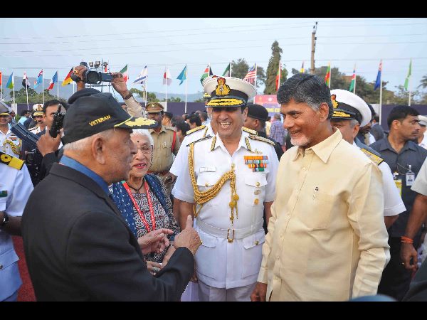 లాంఛనంగా ప్రారంభమైన ఐఎఫ్ఆర్ వేడుకలు లాంఛనంగా ప్రారంభమైన ఐఎఫ్ఆర్ వేడుకలు