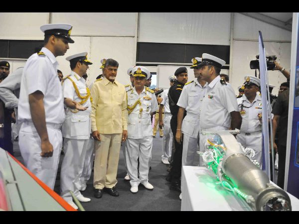 లాంఛనంగా ప్రారంభమైన ఐఎఫ్ఆర్ వేడుకలు లాంఛనంగా ప్రారంభమైన ఐఎఫ్ఆర్ వేడుకలు