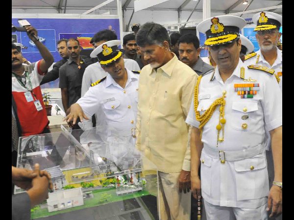 లాంఛనంగా ప్రారంభమైన ఐఎఫ్ఆర్ వేడుకలు లాంఛనంగా ప్రారంభమైన ఐఎఫ్ఆర్ వేడుకలు