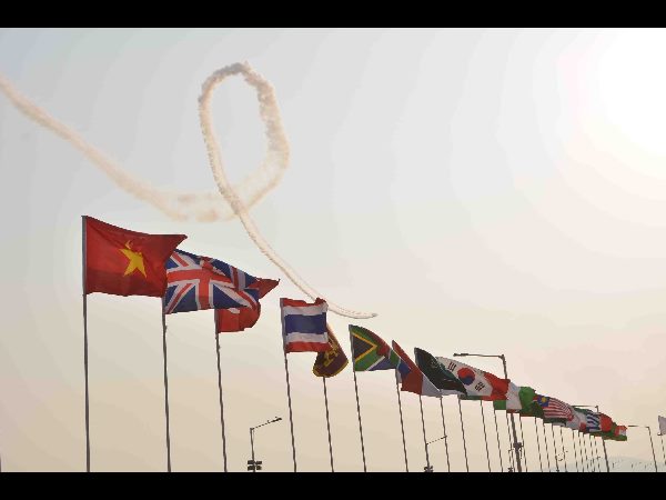 లాంఛనంగా ప్రారంభమైన ఐఎఫ్ఆర్ వేడుకలు లాంఛనంగా ప్రారంభమైన ఐఎఫ్ఆర్ వేడుకలు