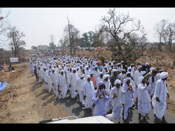  నాగోబా జాతరకు మెస్త్రం గిరిజనలు