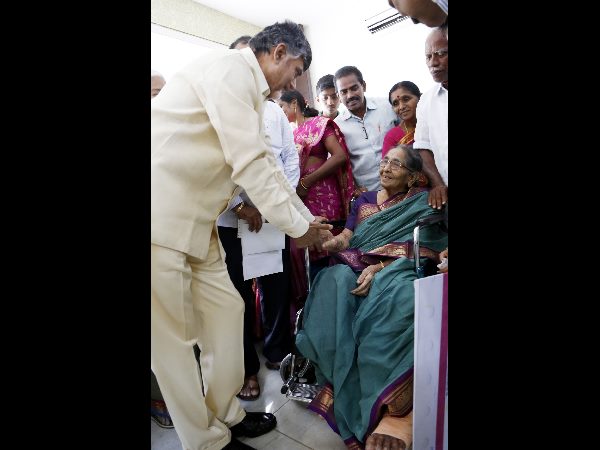 రాజధానికి రూ.కోటి విరాళం