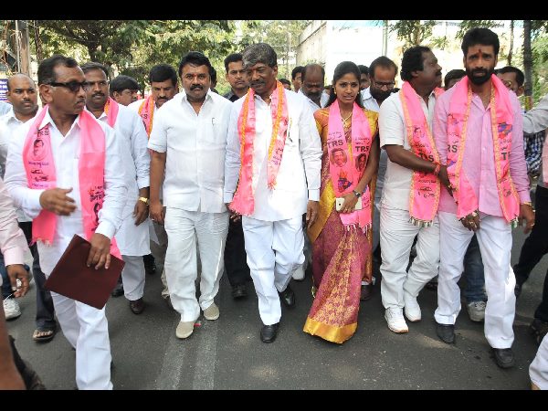 గన్‌పార్క్‌కు ర్యాలీ