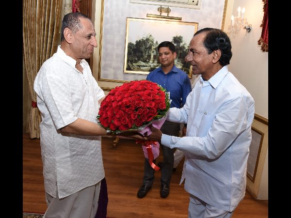  గవర్నర్‌తో కెసిఆర్ భేటీ