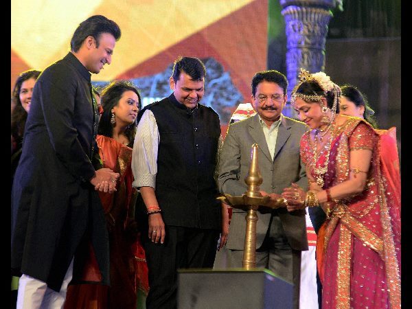 మేకిన్ ఇండియా వీక్‌లో భారీ అగ్ని ప్రమాదం