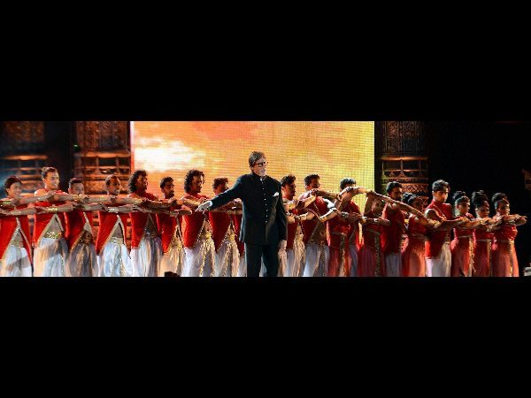  మేకిన్ ఇండియా వీక్‌లో భారీ అగ్ని ప్రమాదం