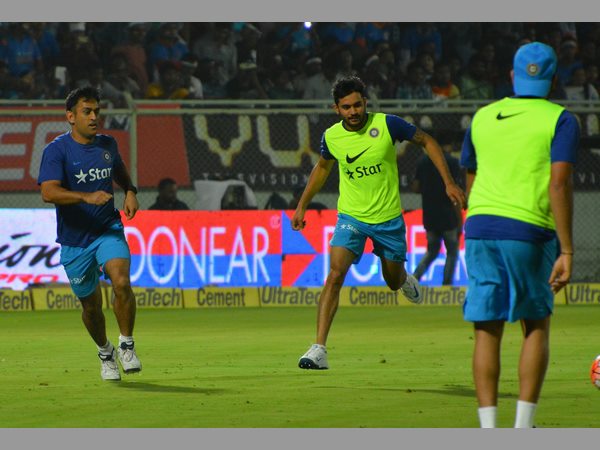 టీమిండియా కసరత్తులు టీమిండియా కసరత్తులు