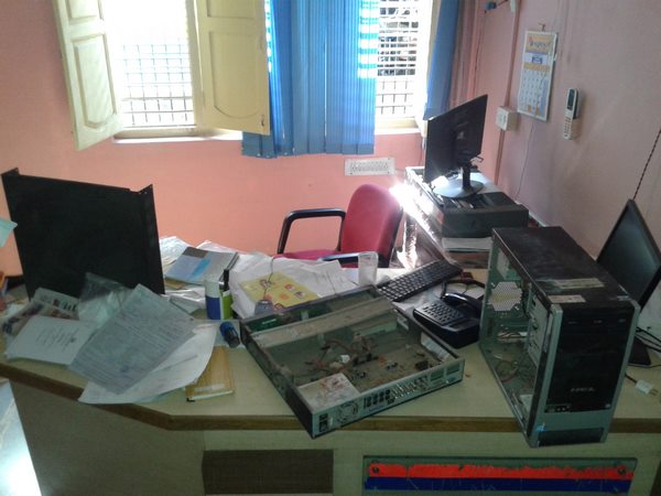  ఆంధ్రా బ్యాంక్ దోపిడీ: వారం పాటు రెక్కీ, కారం పొడి చల్లారు