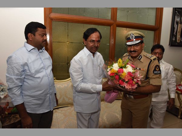 సిపి మహేందర్ రెడ్డి శుభాకాంక్షలు