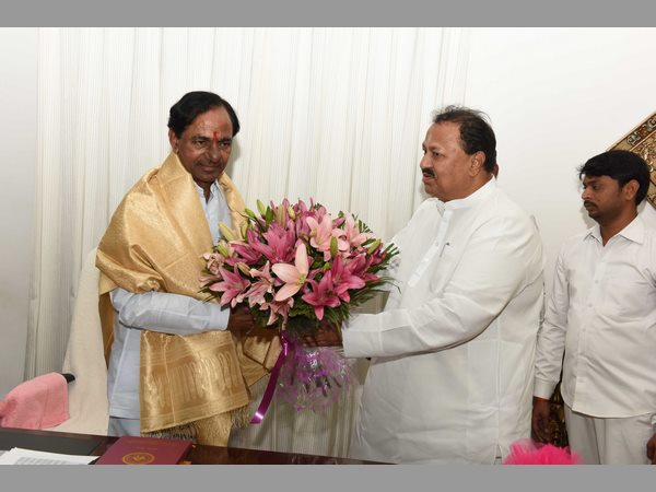 డి శ్రీనివాస్ శుభాకాంక్షలు