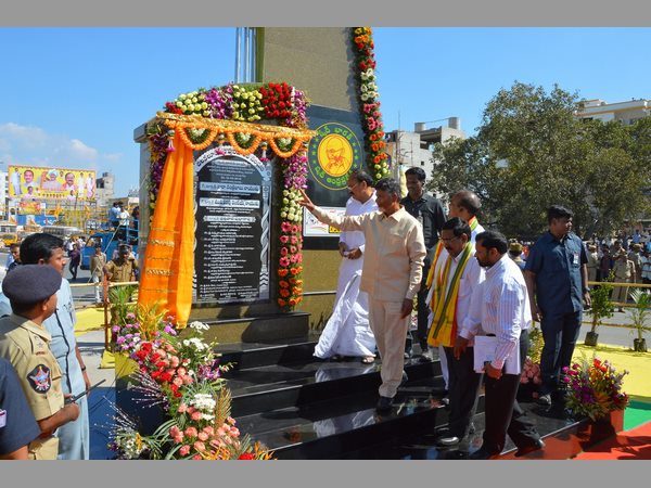  చిలకలూరిపేటలో వెంకయ్య-చంద్రబాబు